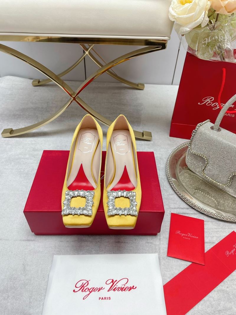 Roger Vivier flat shoes